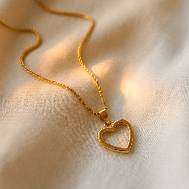 Hollow Heart Pendant Necklace | Gold