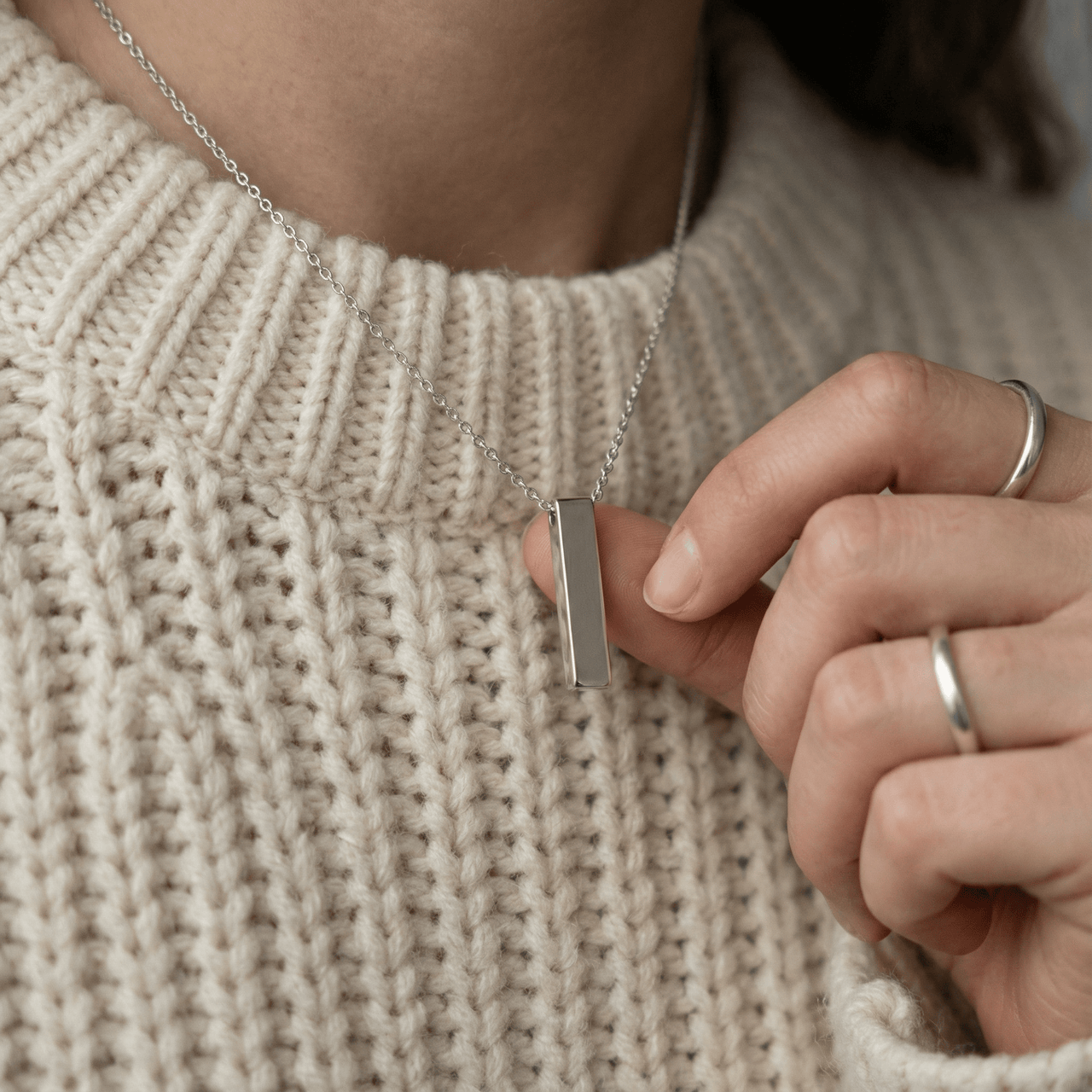 Solace Bar Cremation Necklace | Silver