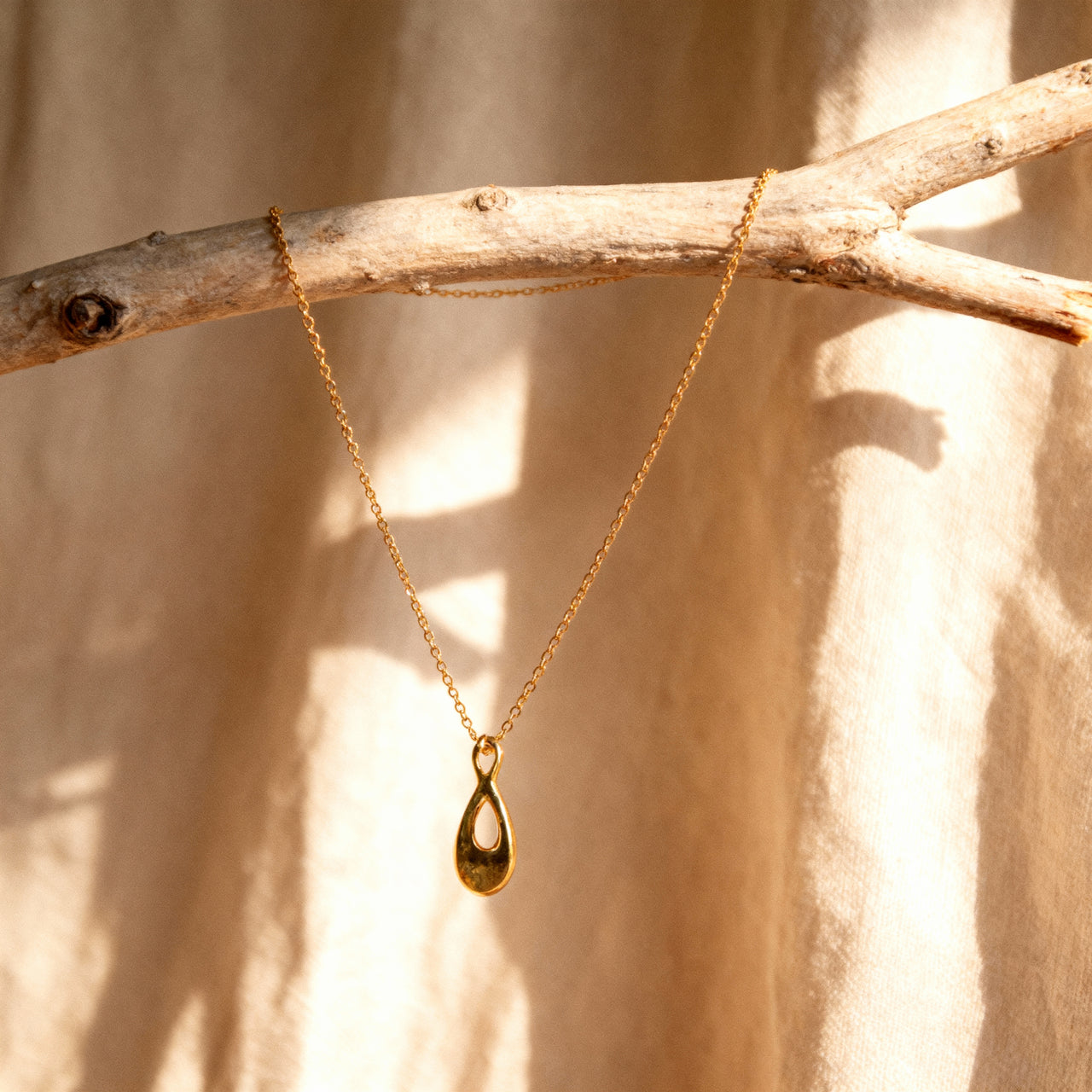Infinity Cremation Pendant Necklace | Gold
