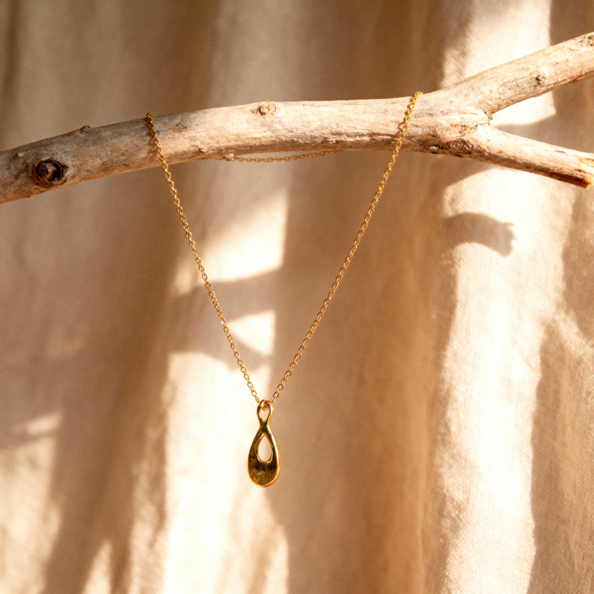 Infinity Cremation Pendant Necklace | Gold